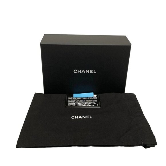 Auth CHANEL Matelasse A80909 Light Pink Grained Shiny Calfskin Pouch - Picture 6 of 6